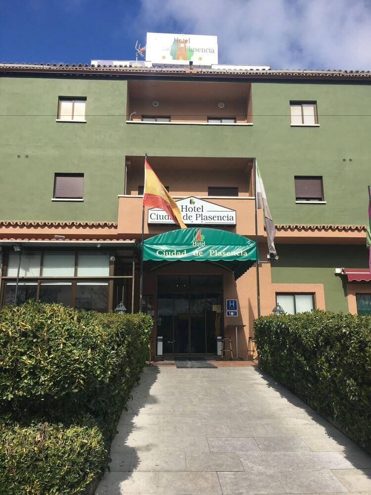 Hotel Ciudad De Plasencia Esterno foto